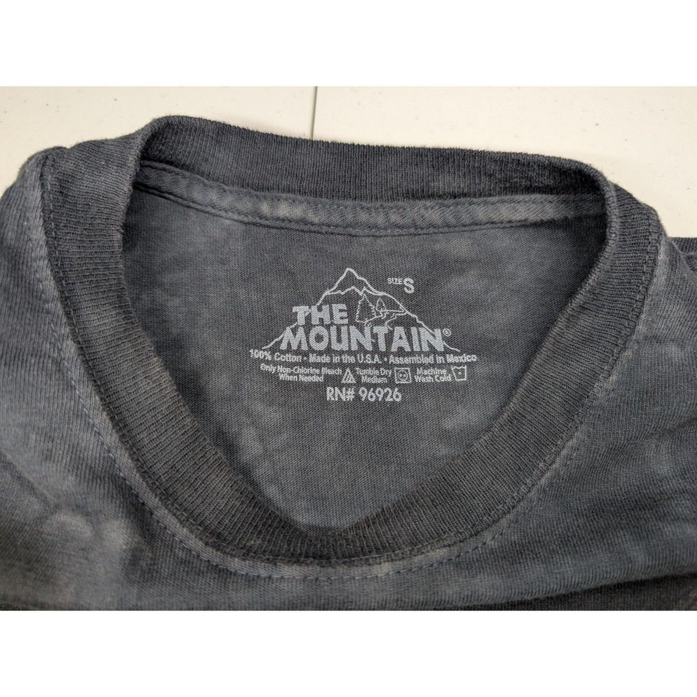 The Mountain Snarling Alpha Wolf‎ T Shirt Small Gray Black Tie Dye 2009 USA - Picture 4 of 8